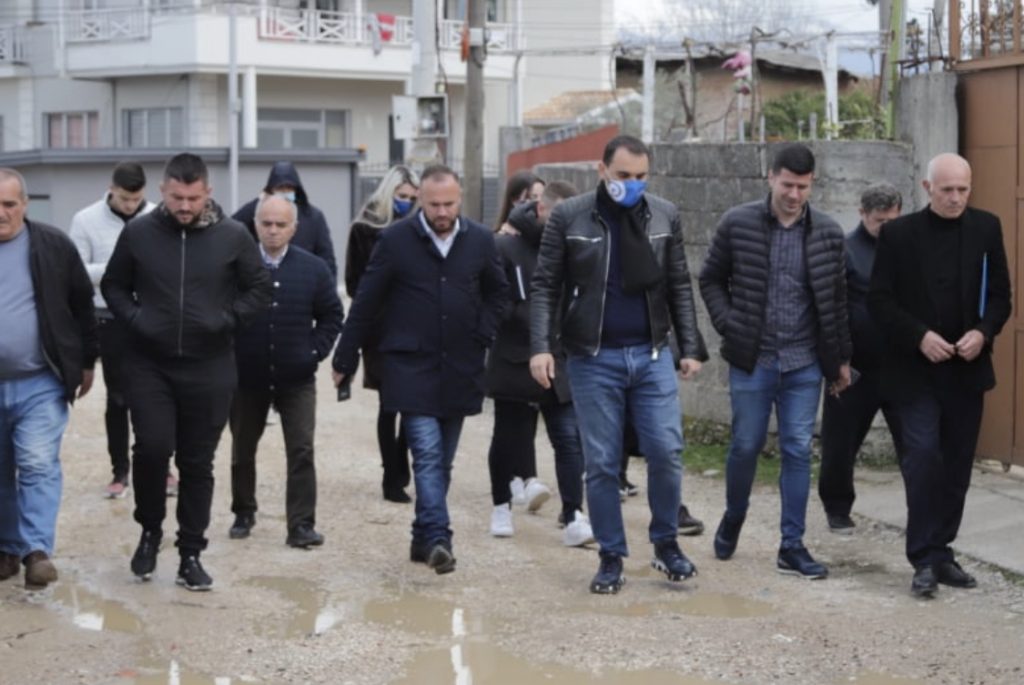 Këlliçi takime në zonën e ish-Qytetit të Nxënësve