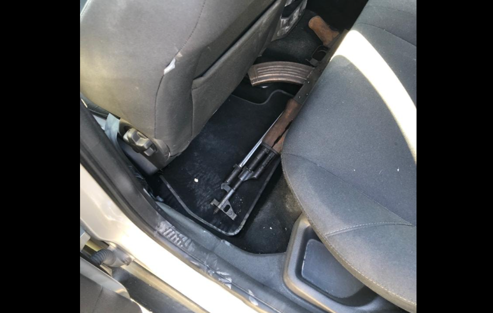 Policia zbardh ekzekutimin e Taulant Gjikajt në Vlorë, arrestohet biznesmeni me dy emra dhe shpallet në kërkim një tjetër, del FOTO e kallashit në makinë