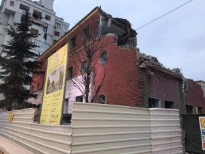 Eksperimenti monstruoz me qytetin e Tiranës