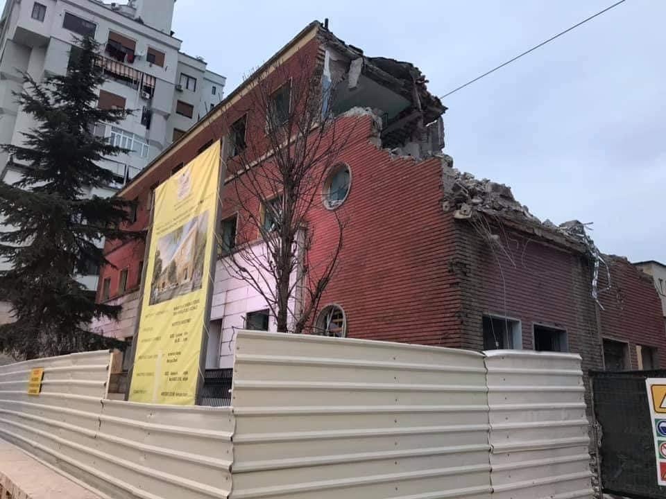 Eksperimenti monstruoz me qytetin e Tiranës