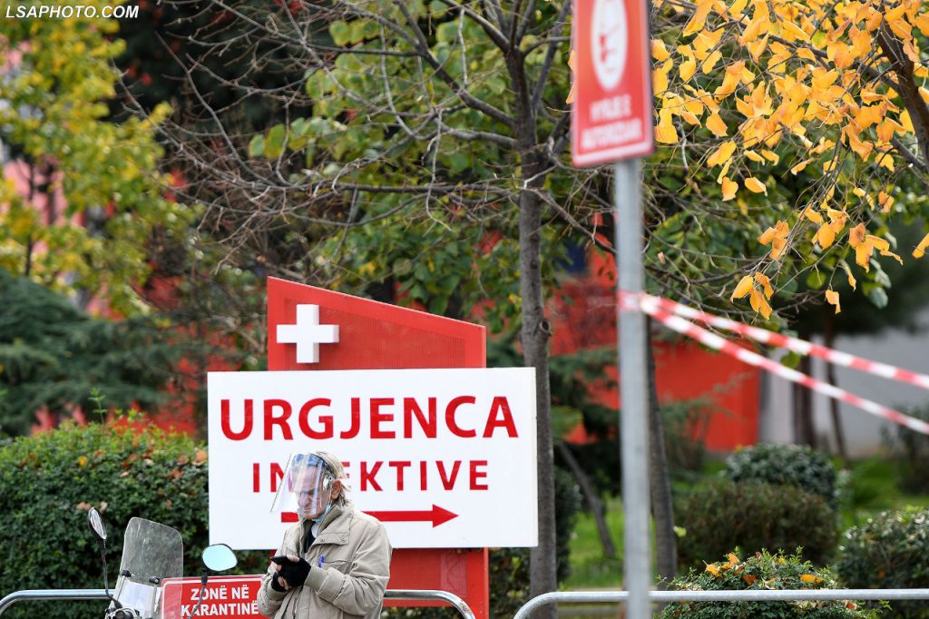 15 të vdekur dhe 653 raste të reja në 24 orë