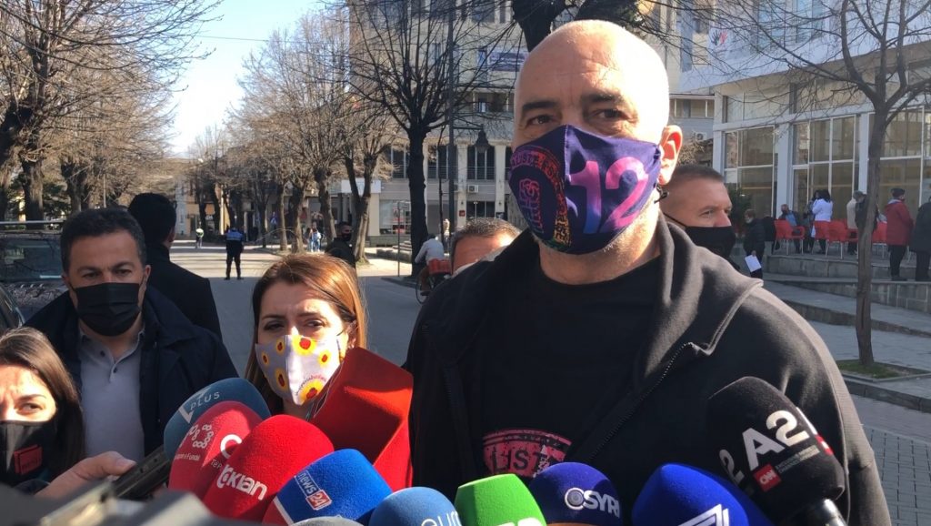 “Kemi raportime vdekjesh pasi kanë marrë vaksinën”/ Rama i përgjigjet Bashës: Luli është me fatkeqësinë, varet kokë e këmbë nga…