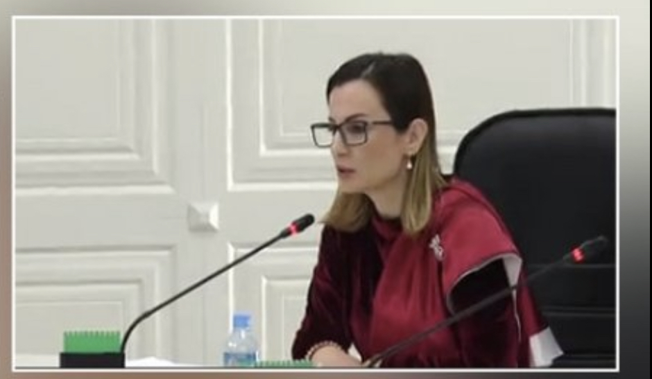 ‘Po shkelet haptazi Kodi Zgjedhor në favor të PS’/ Helga Vukaj në KQZ kërkon seancë me Prokurorin e Përgjithshëm