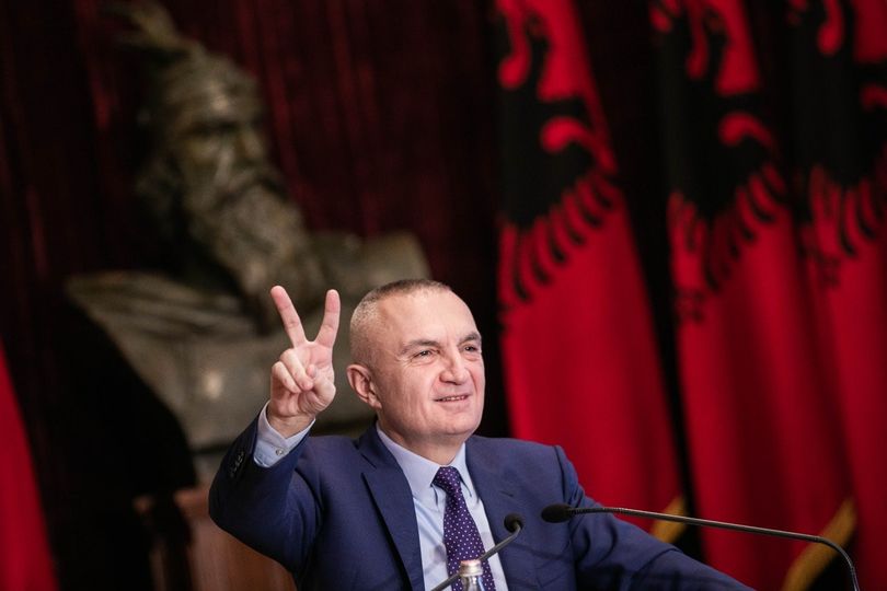 Meta i përgjigjet Ramës:Të dashur ‘patronazhistë’ mos e dëgjoni kryefuksin”