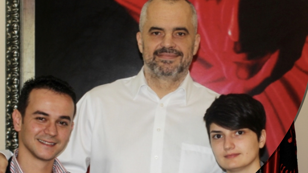 Pinderi: Ish-punëdhënësi im hodhi idenë e hapjes së profileve false për të sulmuar Ben Blushin!