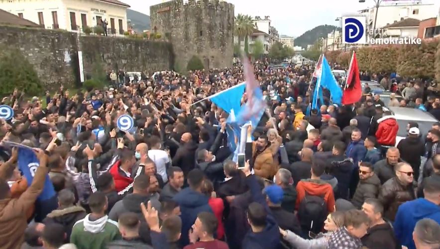Basha nga Elbasani: Të dielën, 25 prill është dita të ndryshojmë të ardhmen tonë