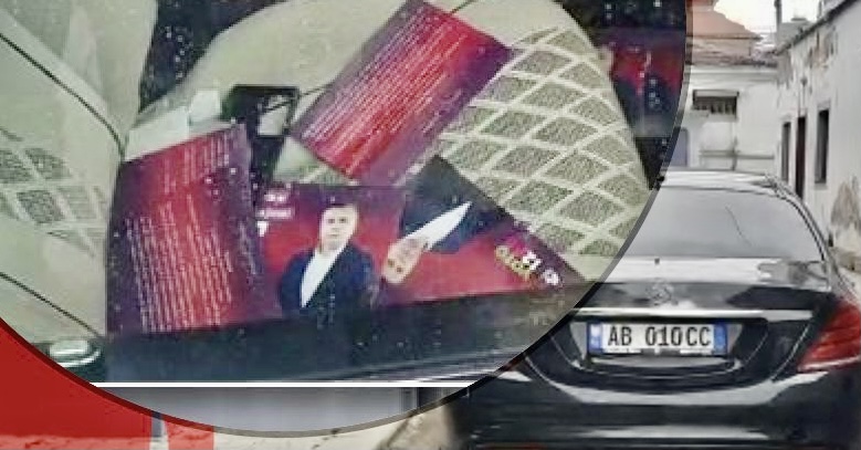 Posterat e Taulant Ballës në makinën e Kelment Xhaferrit, mjeti rezulton pa pronar