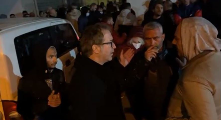 Tonorr Alizoti: Me mallra nga rezervat e shtetit dhe karta ID! Po blihen votat