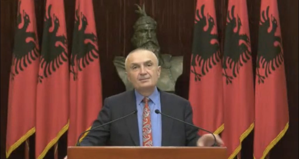 Presidenti Meta ngre 5 pyetje për prokurorinë e Elbasanit: E vërteta duhet të zbardhet tani, në minutat në vijim, t’i mbajnë shënim edhe…