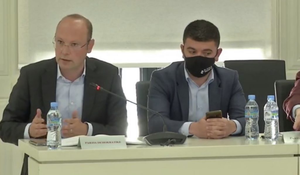 Ivi Kaso në KQZ: Ishin dashnorë të listave të hapura, sot tentojnë t’i fshehin kandidatët me numra