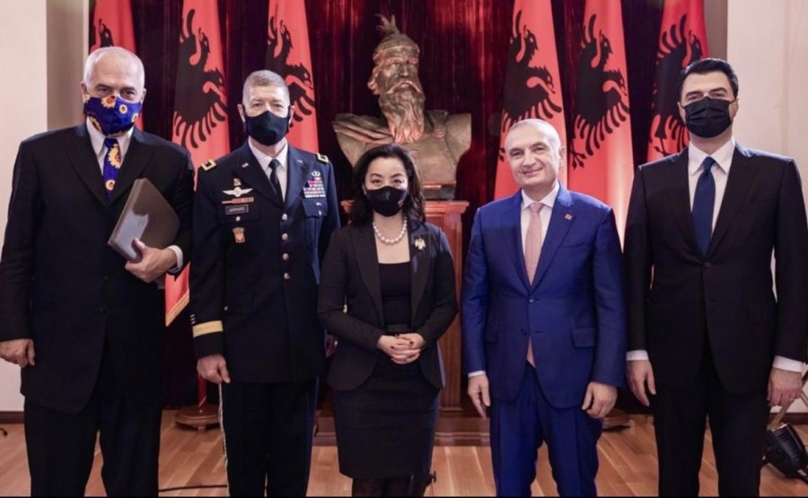 Yuri Kim tregon arsyen pse e takoi sot Bashën, një ditë para votimit