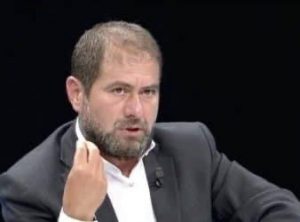 Rebelët e Rinasit dhe ankthi i një regjimi