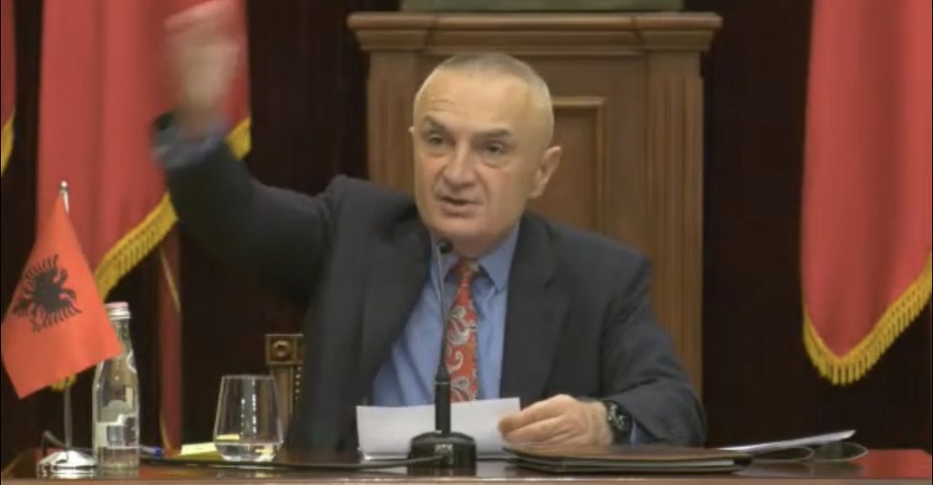 Presidenti Meta drejton gishtin nga SPAK: Hetimi me vonesë i kësaj çështje, kriminale. Ja si do të ishte shmangur incidenti