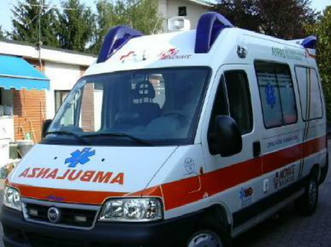 Rrezohet nga skela punëtori 55-vjeçar, në gjendje të rëndë në spital