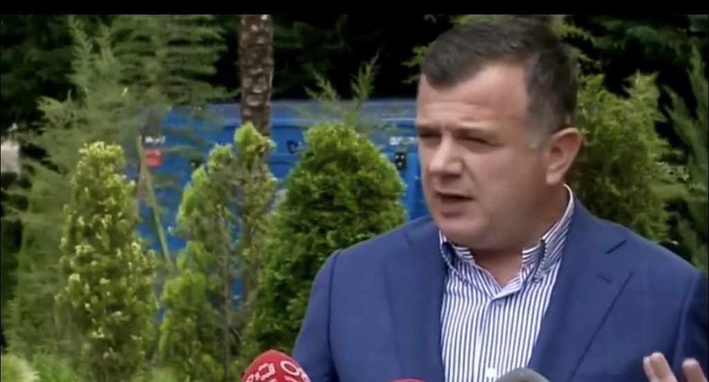 Taulant Balla flet për shkarkimin e presidentit: Parlamenti aktual e ka tagrin deri me 8 korrik