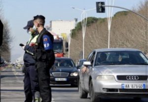 Plagosje me armë zjarri në Tiranë