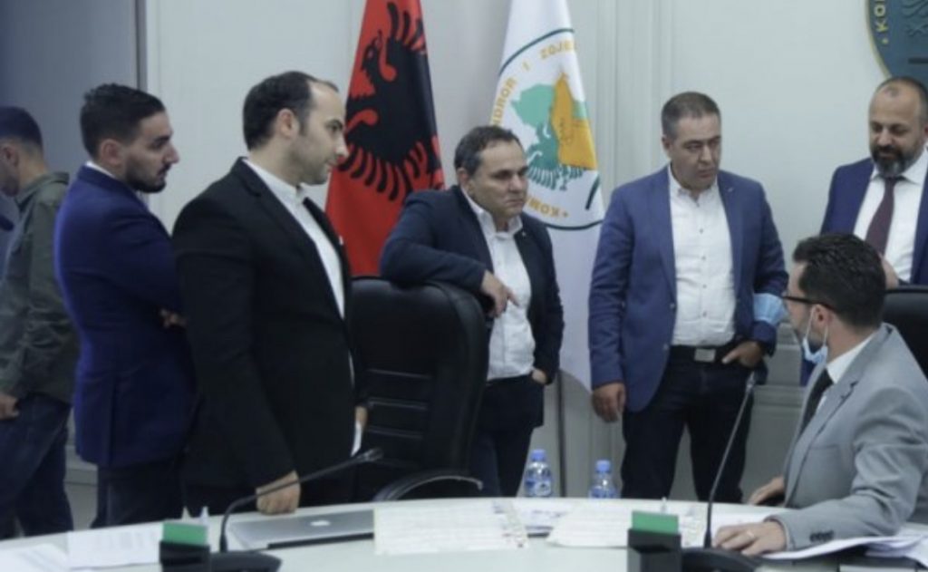 Avokati i PD nxjerr emrat: Ja drejtorët dhe nëpunësit lokal që u përfshinë në shit-blerjen e votave