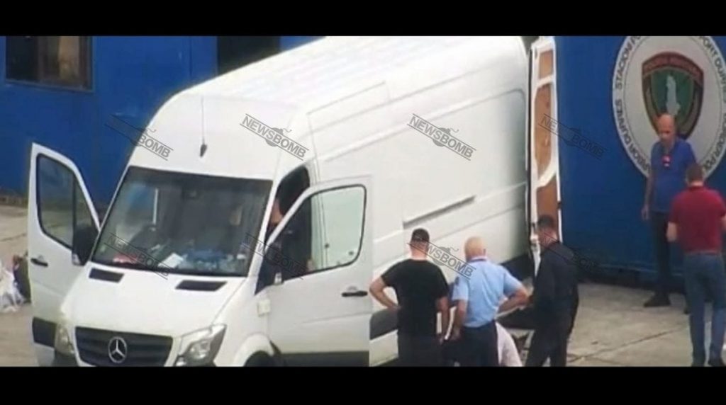 Çfarë thotë në polici shoferi i furgonit