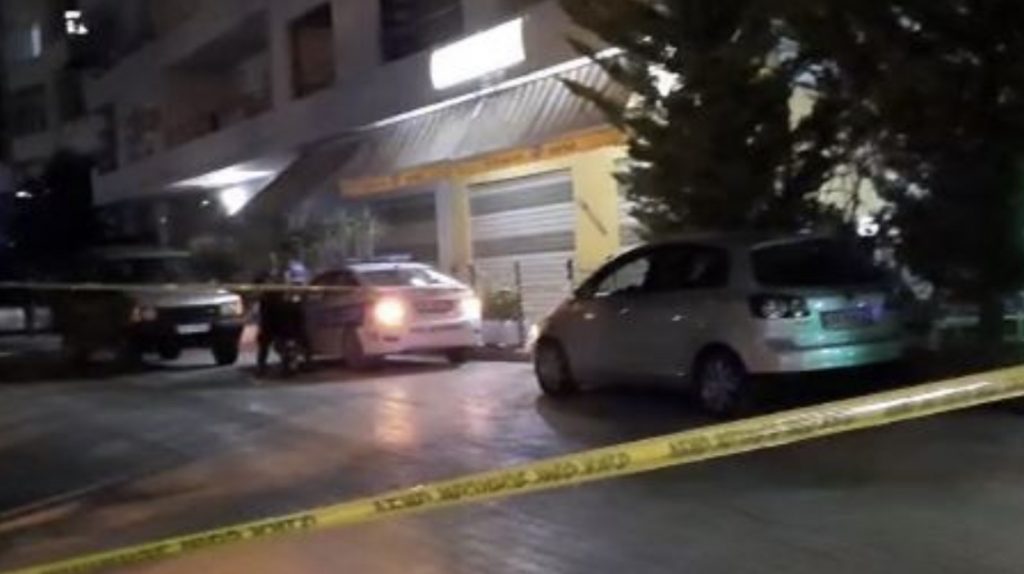 Një person i plagosur me armë zjarri në Vlorë, ja dyshimet e para