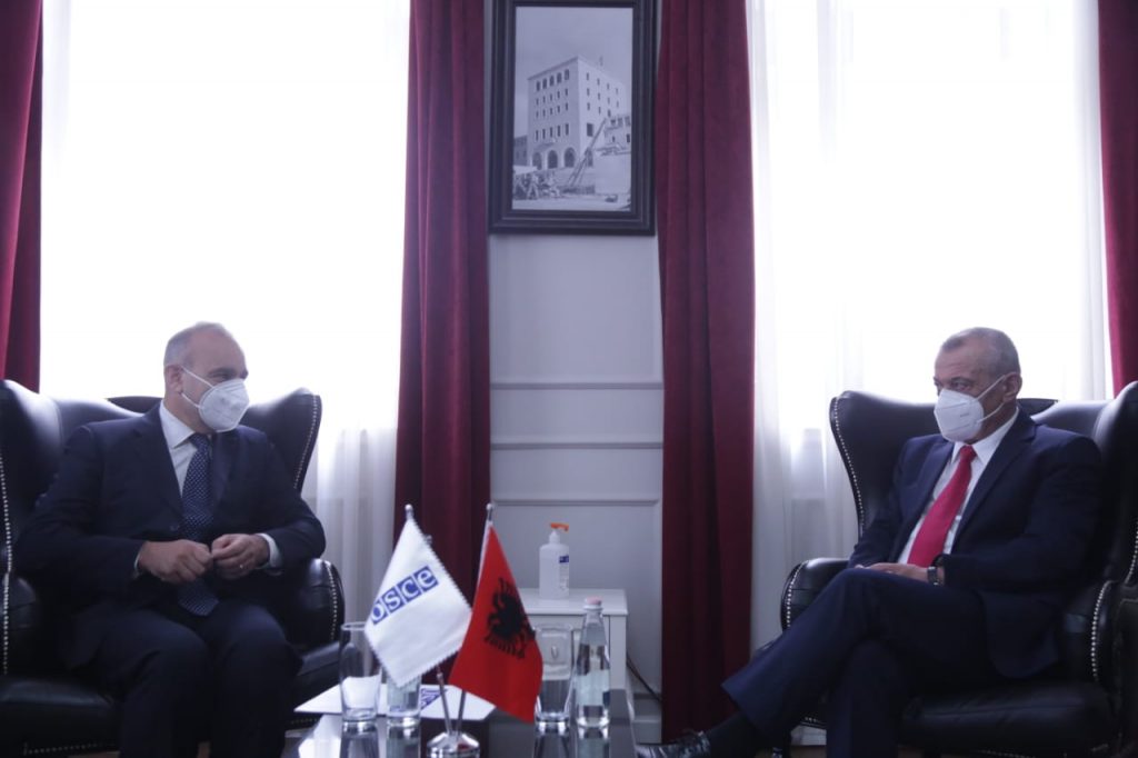 Ruçi pret në takim ambasadorin e OSBE, Del Monaco: Do ju mbështesim të realizoni rekomandimet e raportit përfundimtar