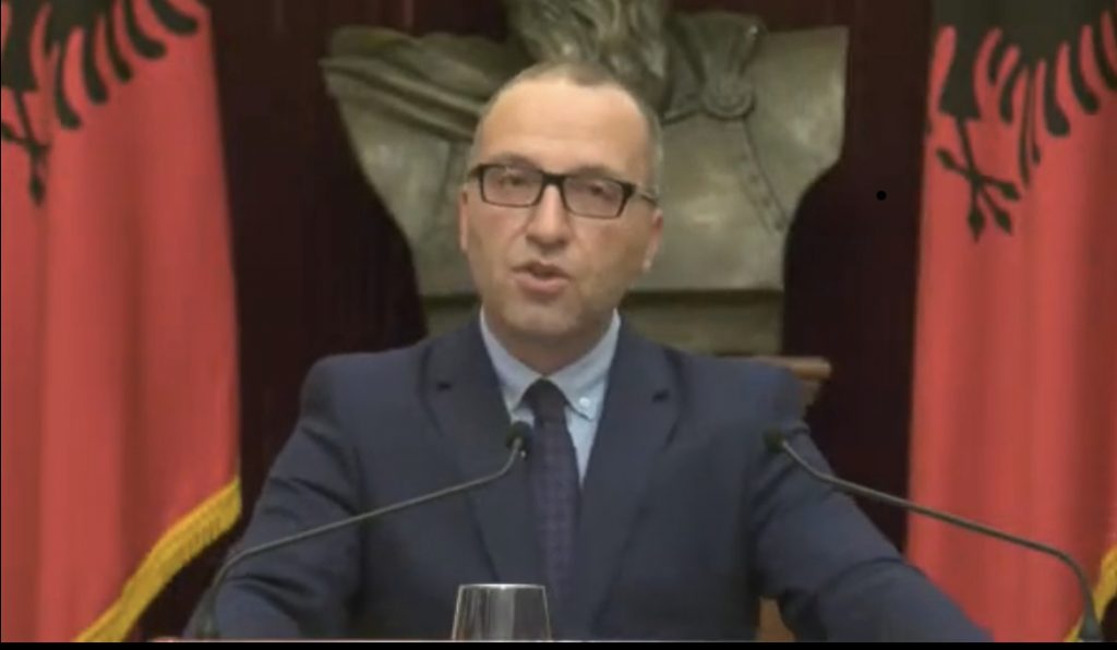 Këshilltari i Presidentit Dervishaj: Qeveria kërkon të rrëmbejë drejtësinë