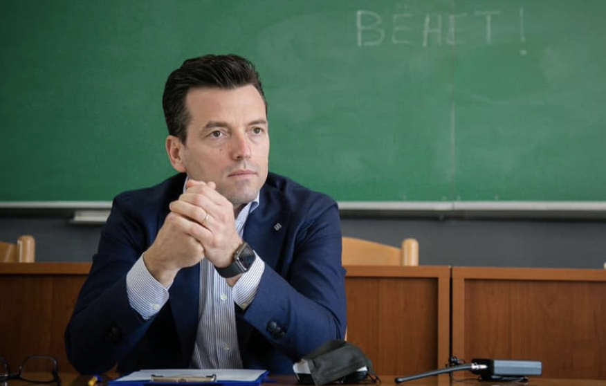 Agron Shehaj kandidon për kryetar të PD-së: Konkurimi për të gjithë ata që duan një parti të vërtetë demokratike, moderne dhe të hapur