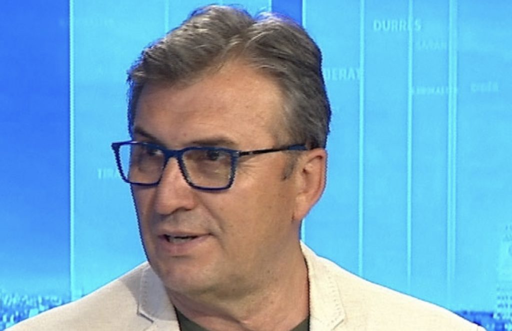 Lehtësimi i masave/ Skënder Brataj: Vera është aleati ynë, duhet hapje graduale