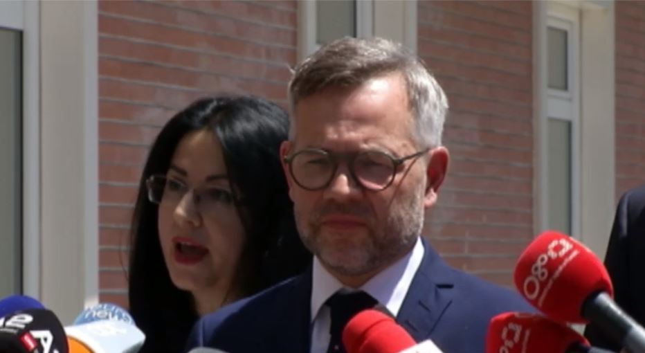 Ministri Roth: Shpresoj që në 22 qershor KE të mbërrijë në çeljen e negociatave