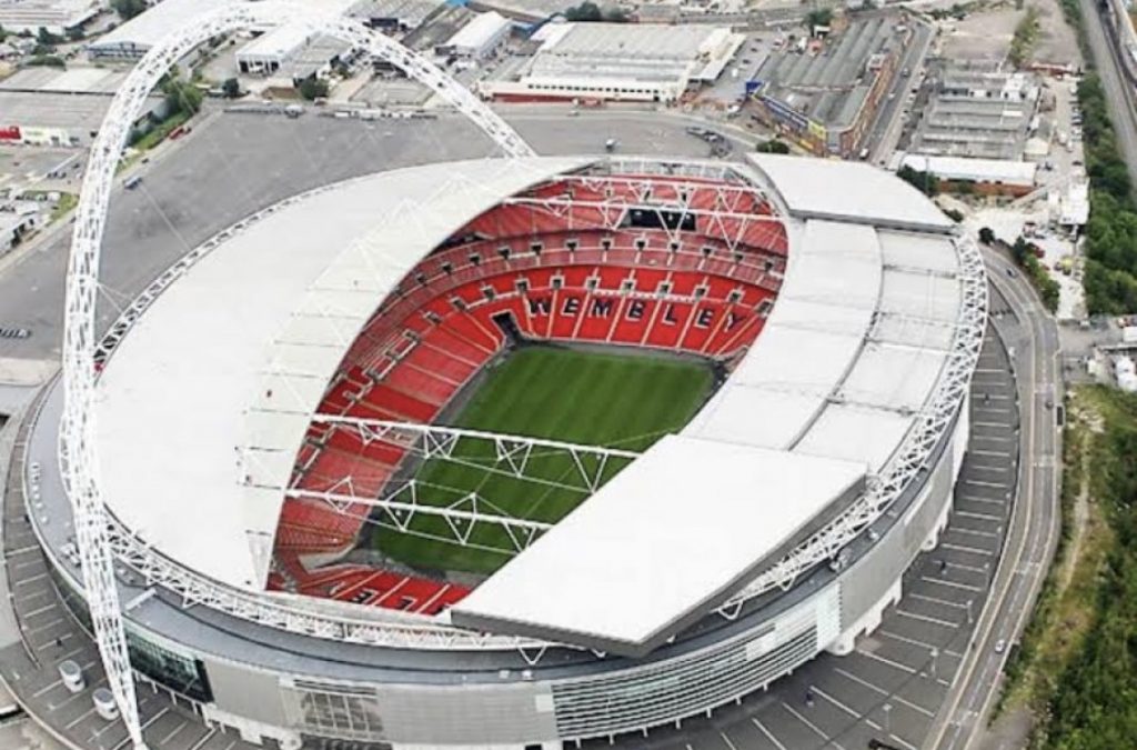 Finalja e Ligës së Kampioneve do të luhet në Wembley?