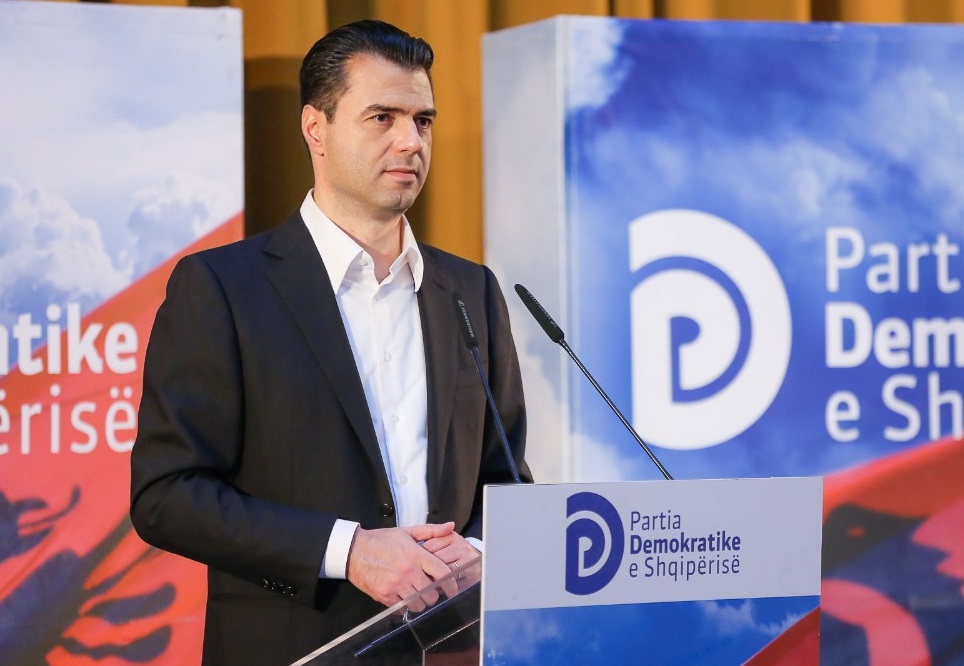 Basha nga Divjaka: Dora e shtrirë e Ramës pasi ka vjedhur zgjedhjet, do të thotë të bëhesh ortak në…
