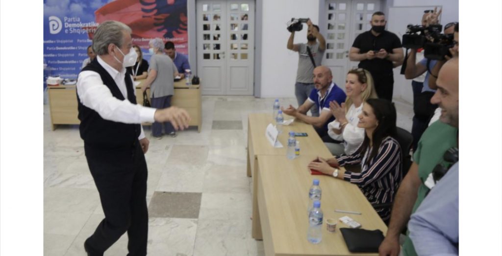 Berisha flet pas votës për drejtuesin demokrat: Nuk përjashtoj asnjë të drejtë time kushtetuese më. Kategorikisht
