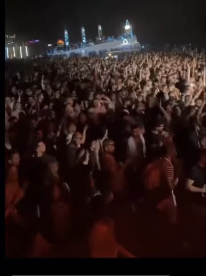 Mijëra vetë në festivalin e DJ të huaj në Shëngjin