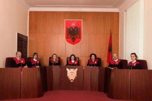 Gjykata Kushtetuese e re vdiq ende pa lindur akoma
