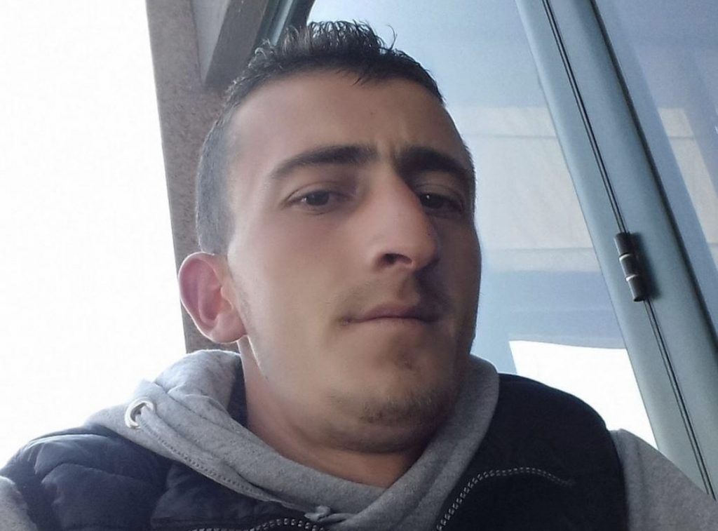 25-vjeçari dyshohet se është vrarë, e më pas është hedhur në rezervuar