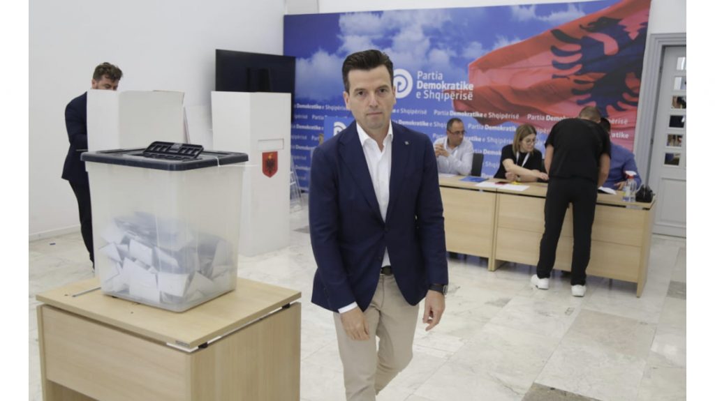 Lulzim Basha rikonfirmohet në krye të PD-së, vjen reagimi i parë i Agron Shehajt: Mirënjohje për ata që besuan te….
