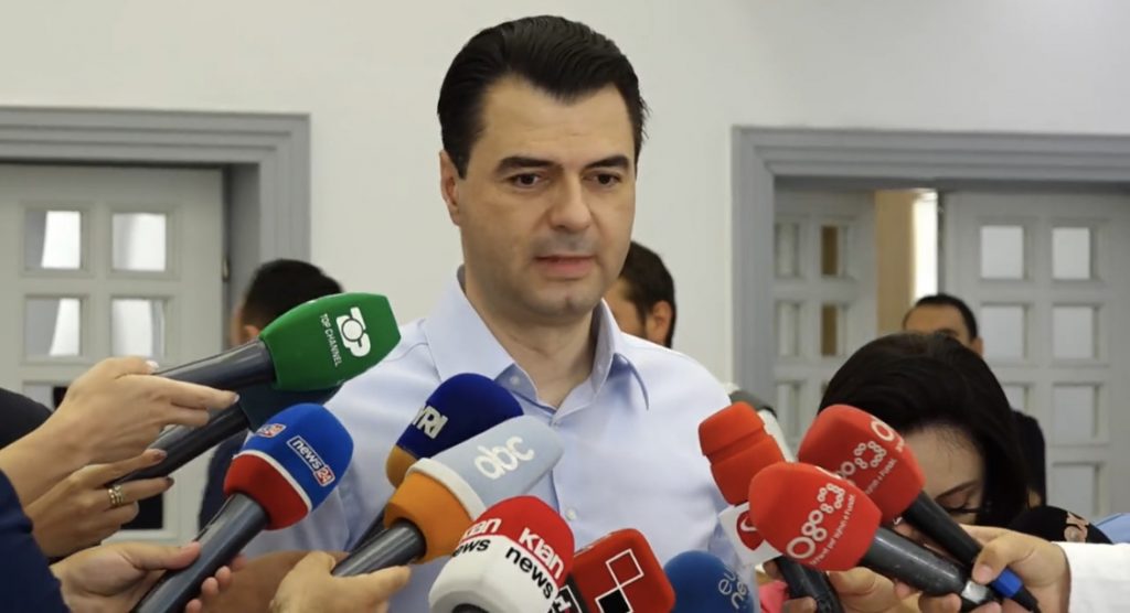 Kryetari në detyrë i PD-së Lulzim Basha ka dhënë një tjetër mesazh në lidhje me zgjedhjet për drejtuesin e ri të demokratëve