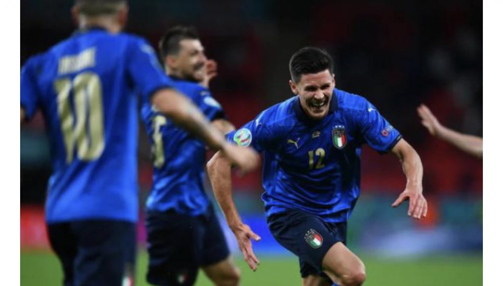 Italia kualifikohet  mes drithërimash