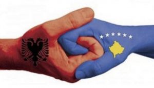 Politikanët po ua falim! Por, le ta dijë bota mbarë se kjo Shqipëri nuk do të jetë më e ndarë!