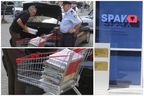 Nuk kanë të ndalur paditë që dorëzohen në SPAK, shikoni si ngarkohen dosjet voluminoze në karroca supermarketesh!