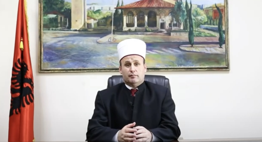 Kurban Bajrami, kreu i Komunitetit Mysliman mesazh besimtarëve: Përhapni solidaritet dhe paqe