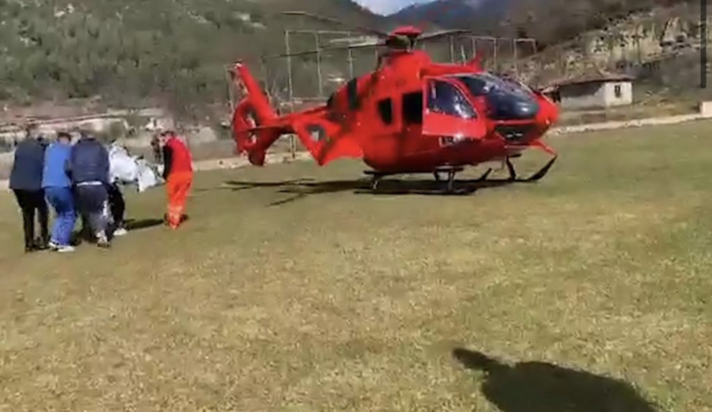 Nëna i jep gabimisht mbidozë ibuprofeni, 12-vjeçari në rrezik për jetën