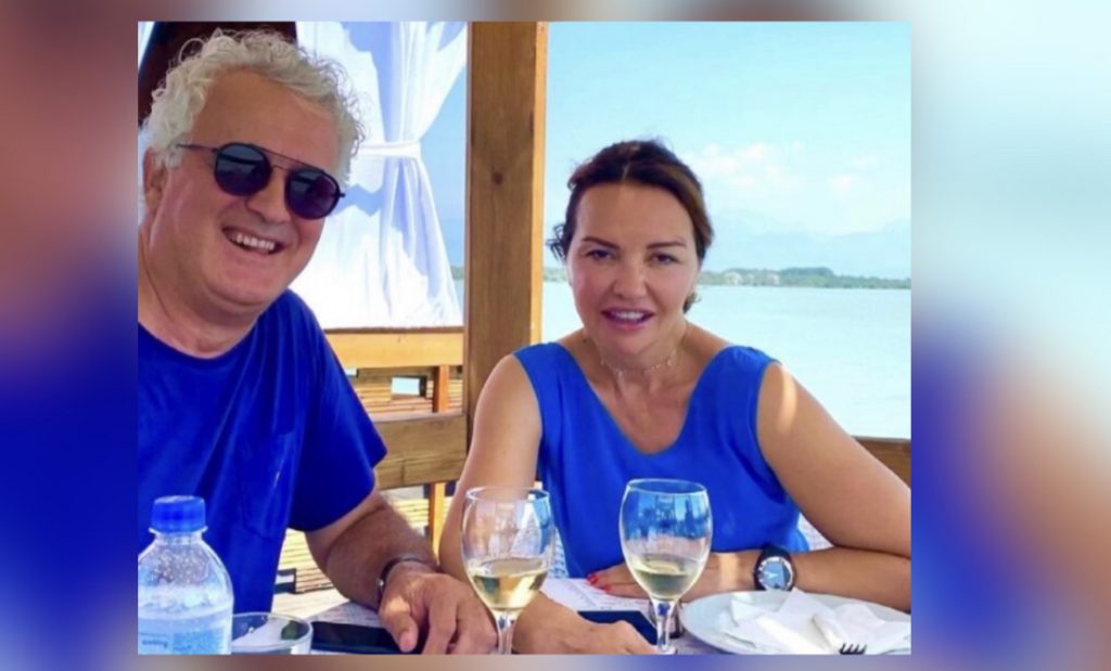 Prindërit e Rita Orës me pushime në Shqipëri