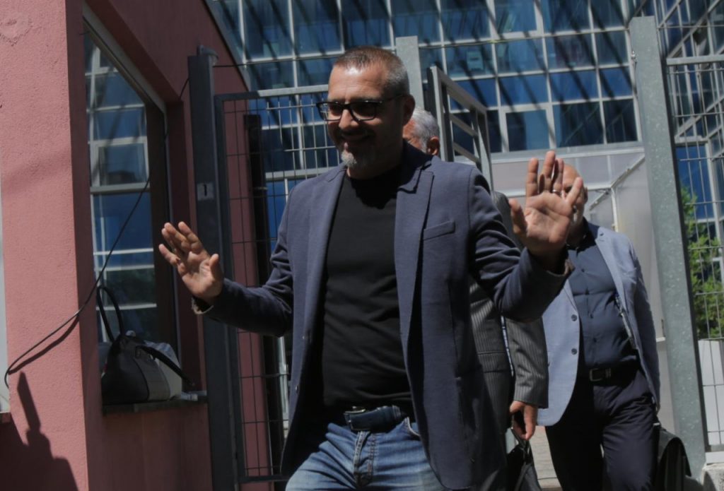 SPAK zbulon skemën: Mes të arrestuarve, dy ish-shoqëruesit e ish-ministrit të Brendshëm Saimir Tahiri