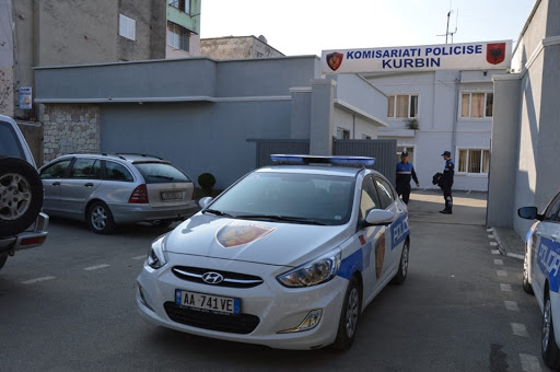 Dhunonte bashkëshorten, në pranga 38-vjeçari