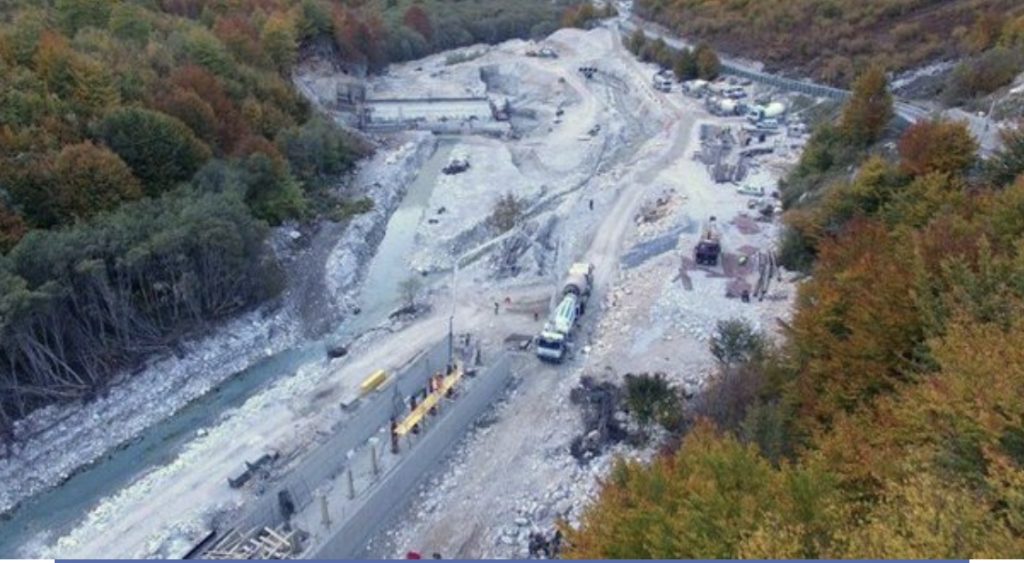 Gjykata e Lartë merr vendimin: Pezullohet puna për ndërtimin e HEC-eve në Valbonë