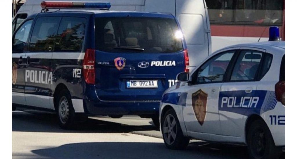 Tiranë, motër e vëlla në telashe për shitje droge