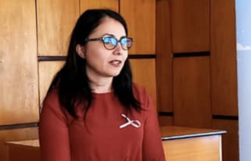 Emërohet kryebashkiakja e re e Lushnjes pas shkarkimit të Tushes për tenderin korruptiv
