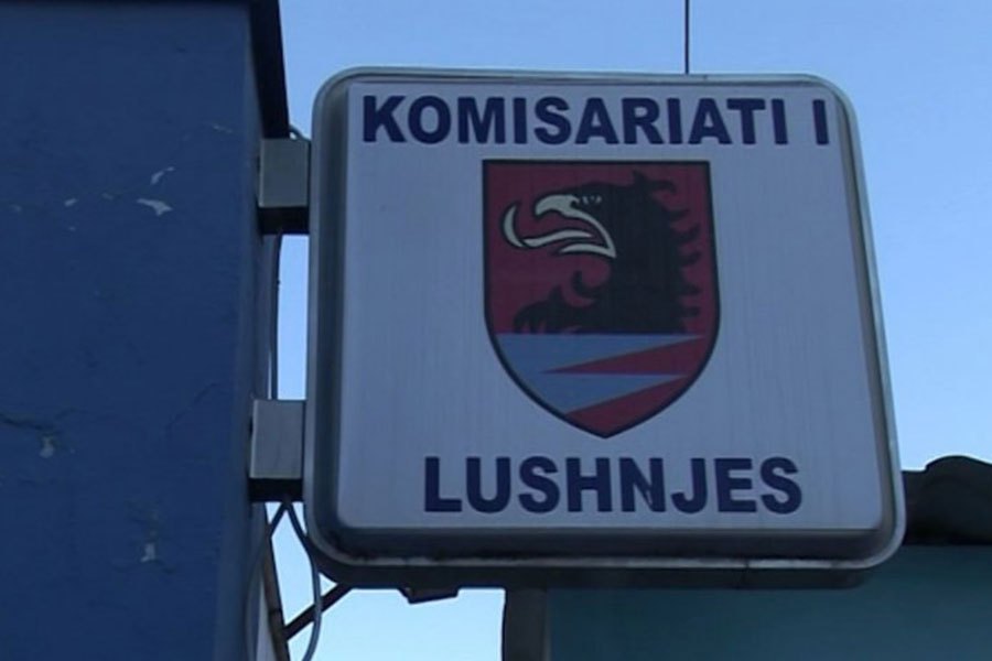 Vodhi një lokal në Lushnje dhe kundërshtoi me dhunë policinë, në pranga 43-vjeçari!