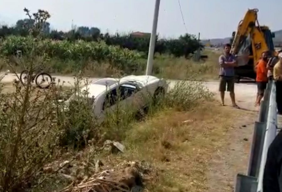 Aksidenti/ Pērplaset furgoni  i linjës  Pogradec