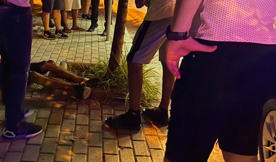 Foto/ Sherr mes të rinjsh, plagoset me thikë 15-vjeçari
